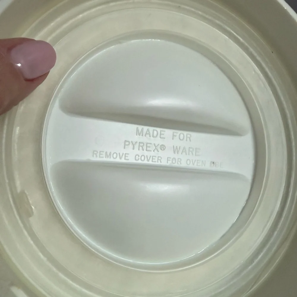 Pyrex this vintage