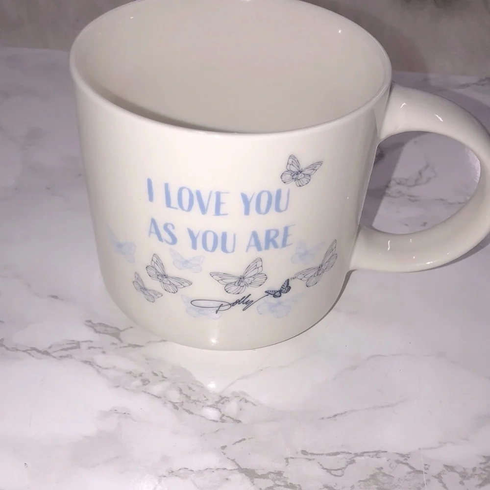 Dolly Parton butterfly mug