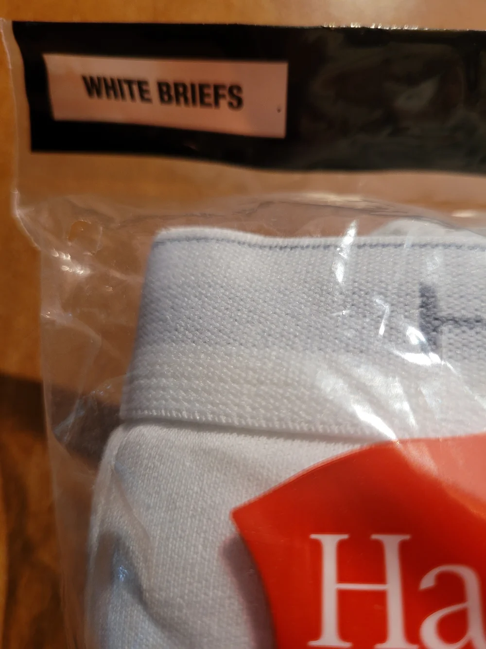 Hanes pairs white