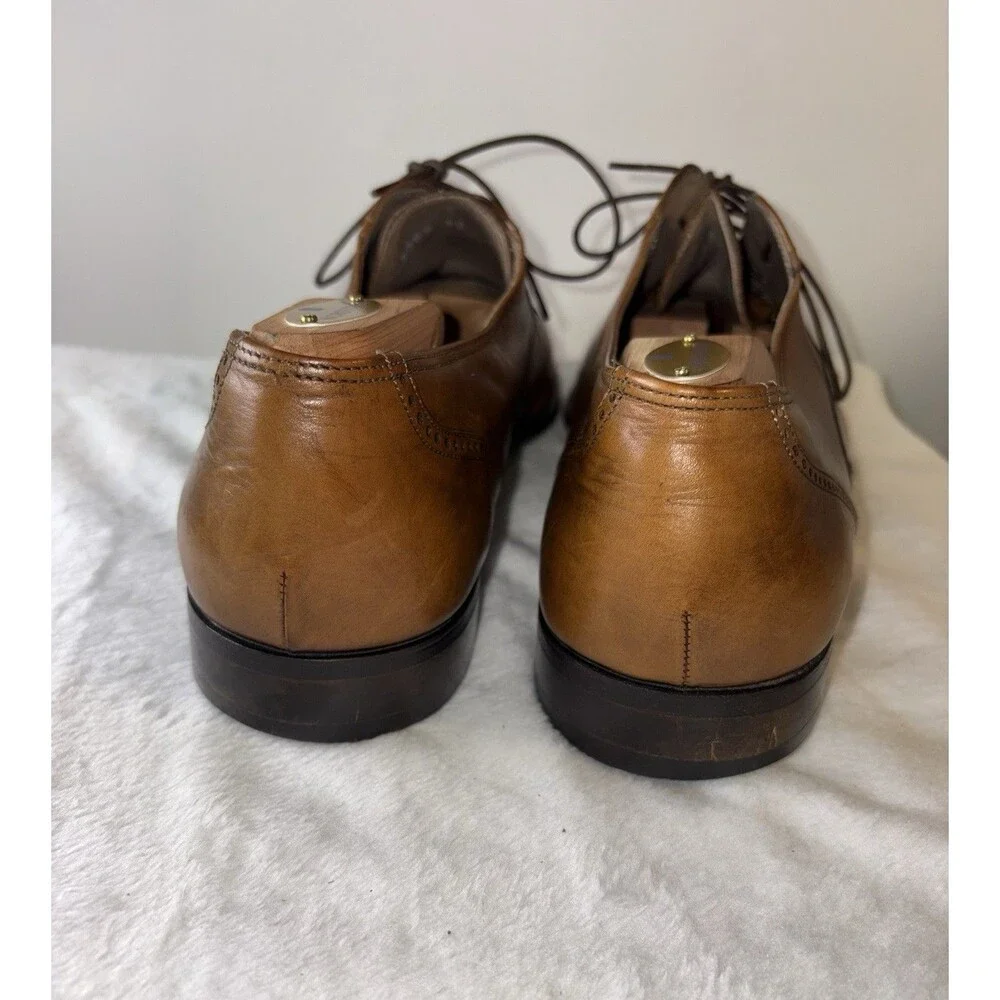 Bally lace up