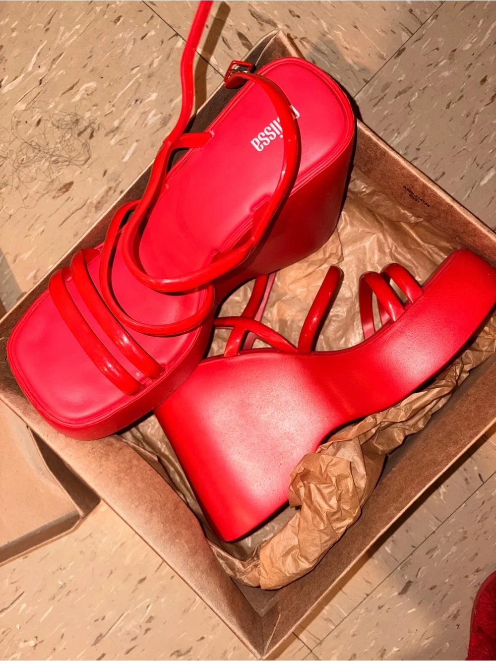 N/A bold red