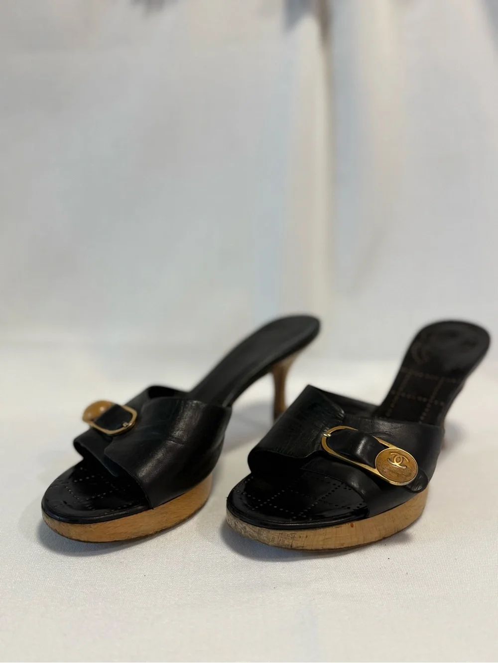 CHANEL sophisticated black