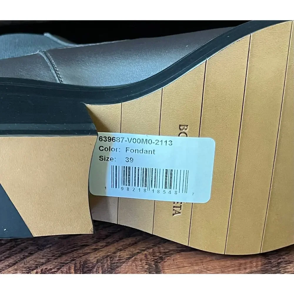 Bottega Veneta $1 800