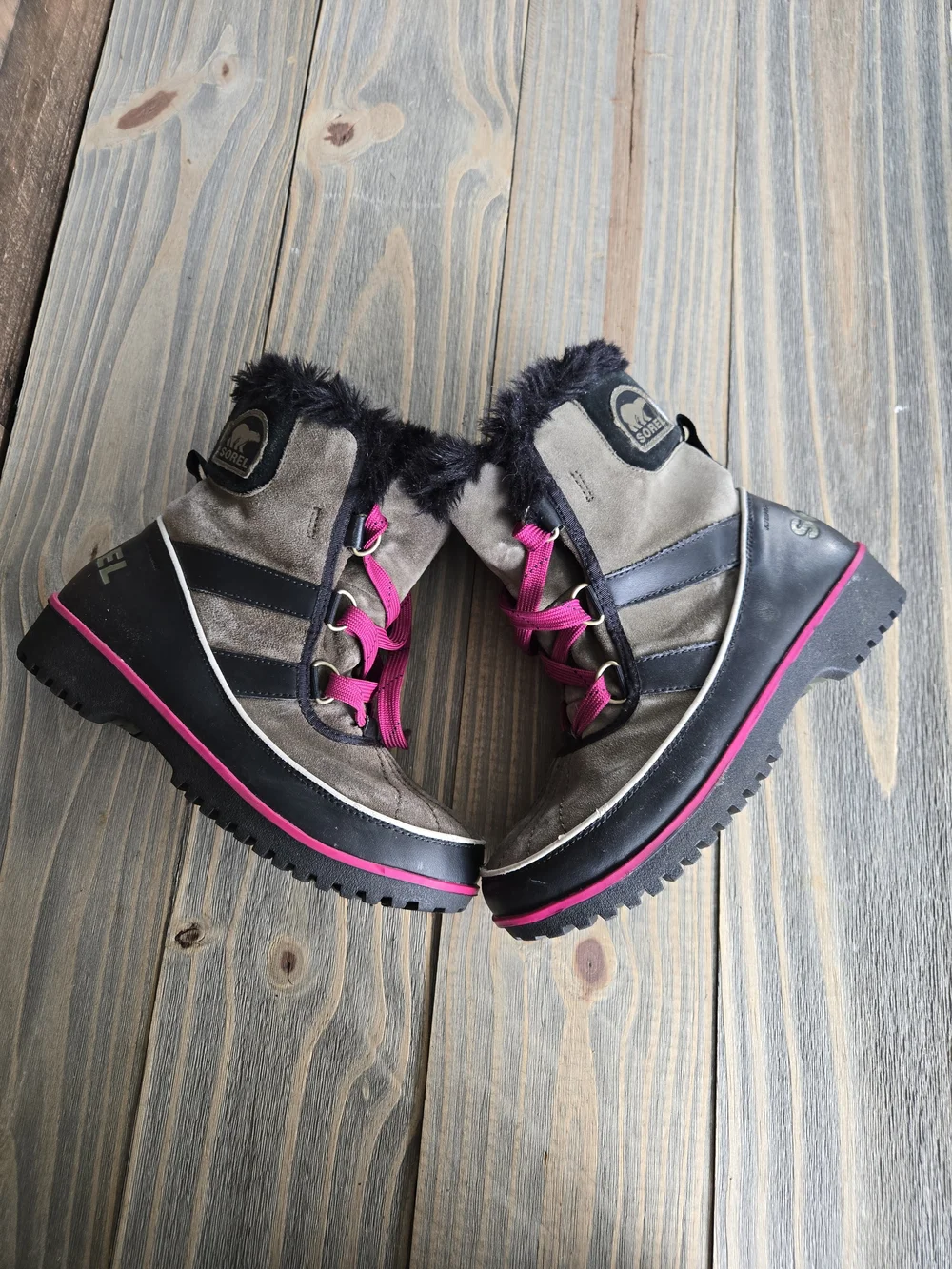 SOREL Tivoli II Waterproof Suede/Leather Lace-Up Boot Size US 7.5 Nori/Black