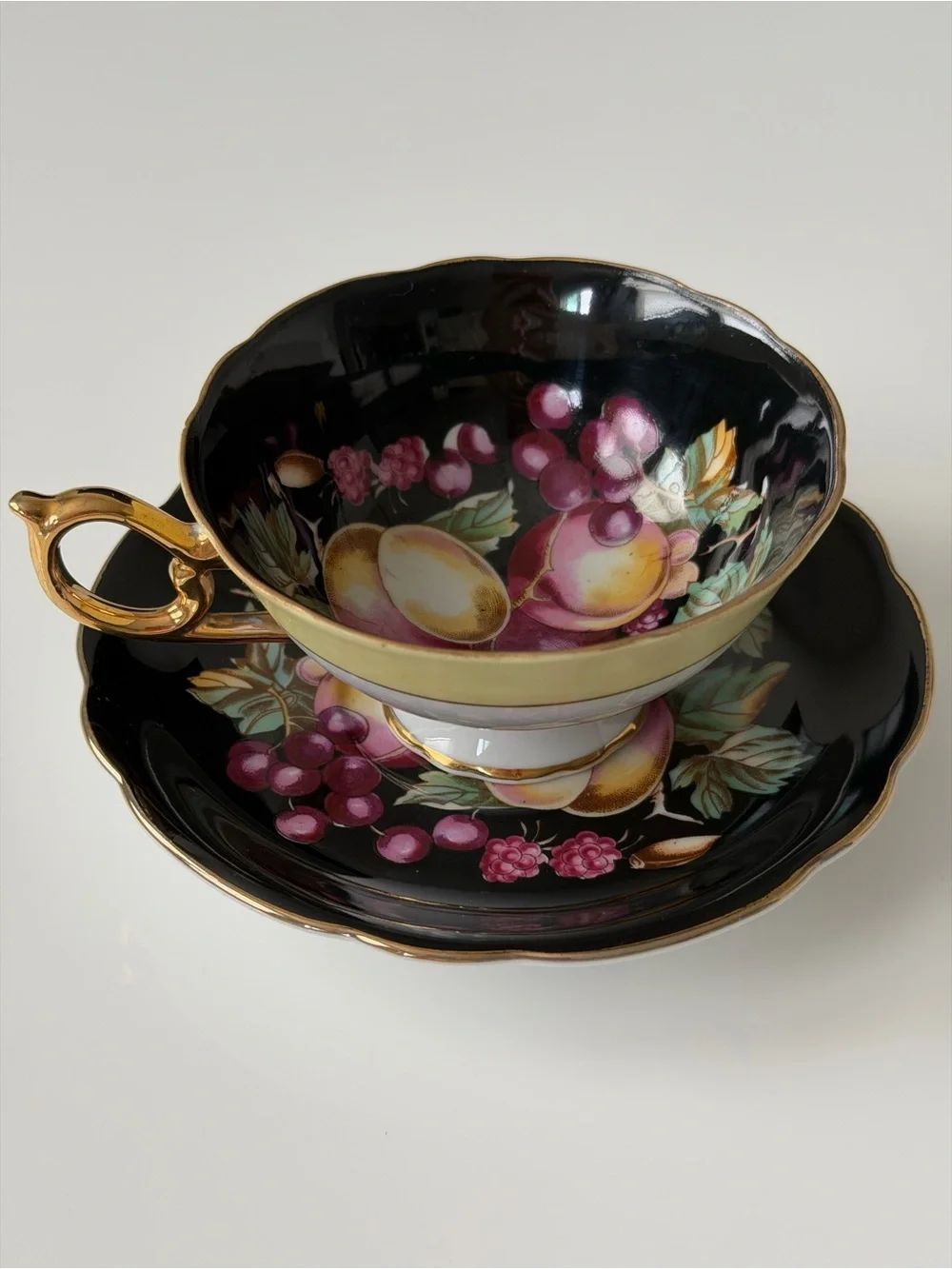 Royal Sealy porcelain blackberries