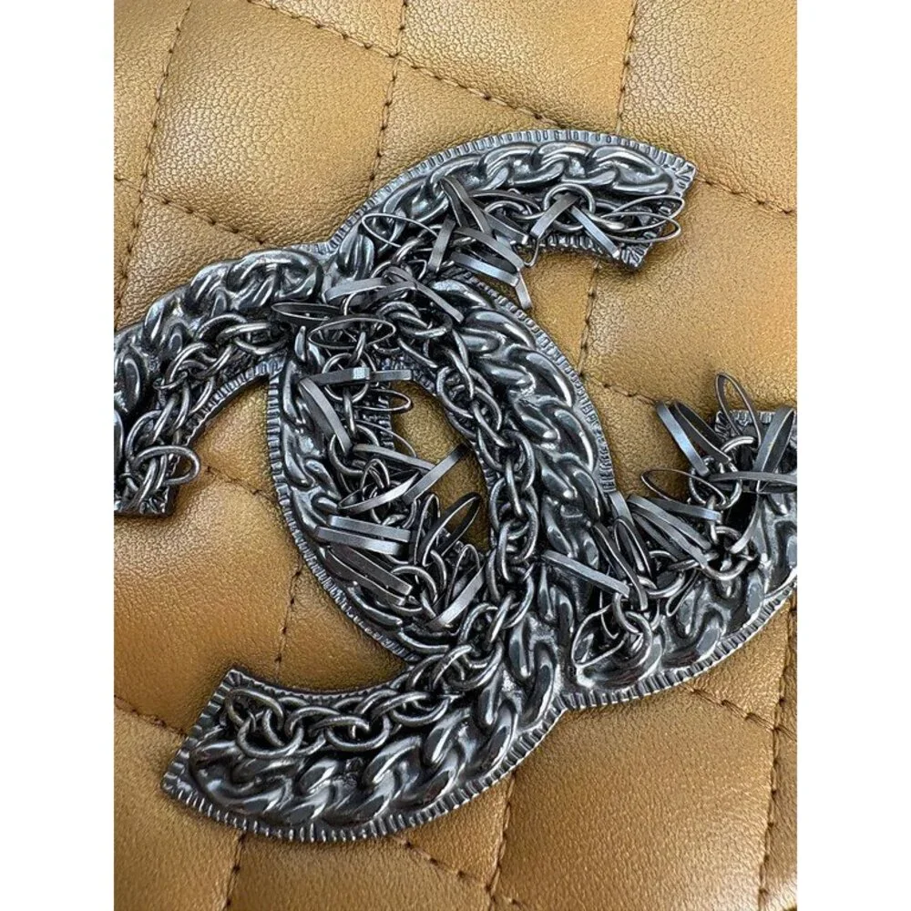 CHANEL 100% authentic