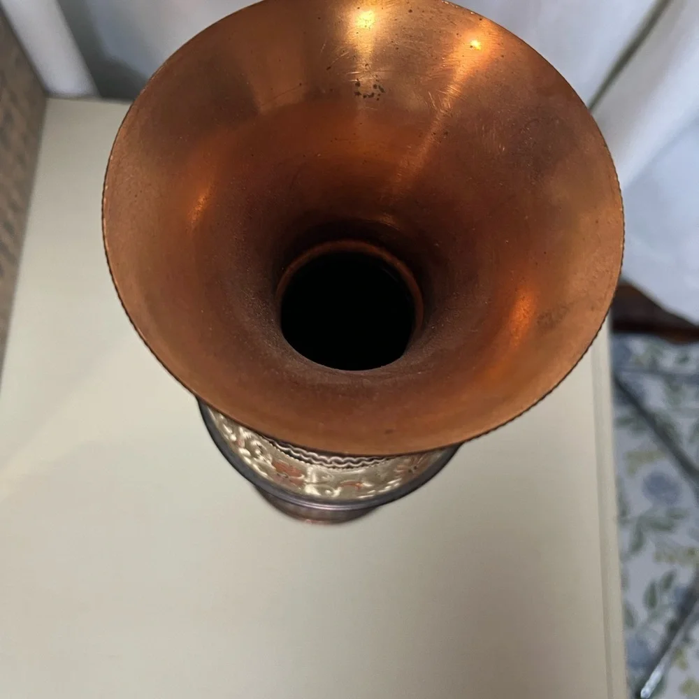 N/A this vase