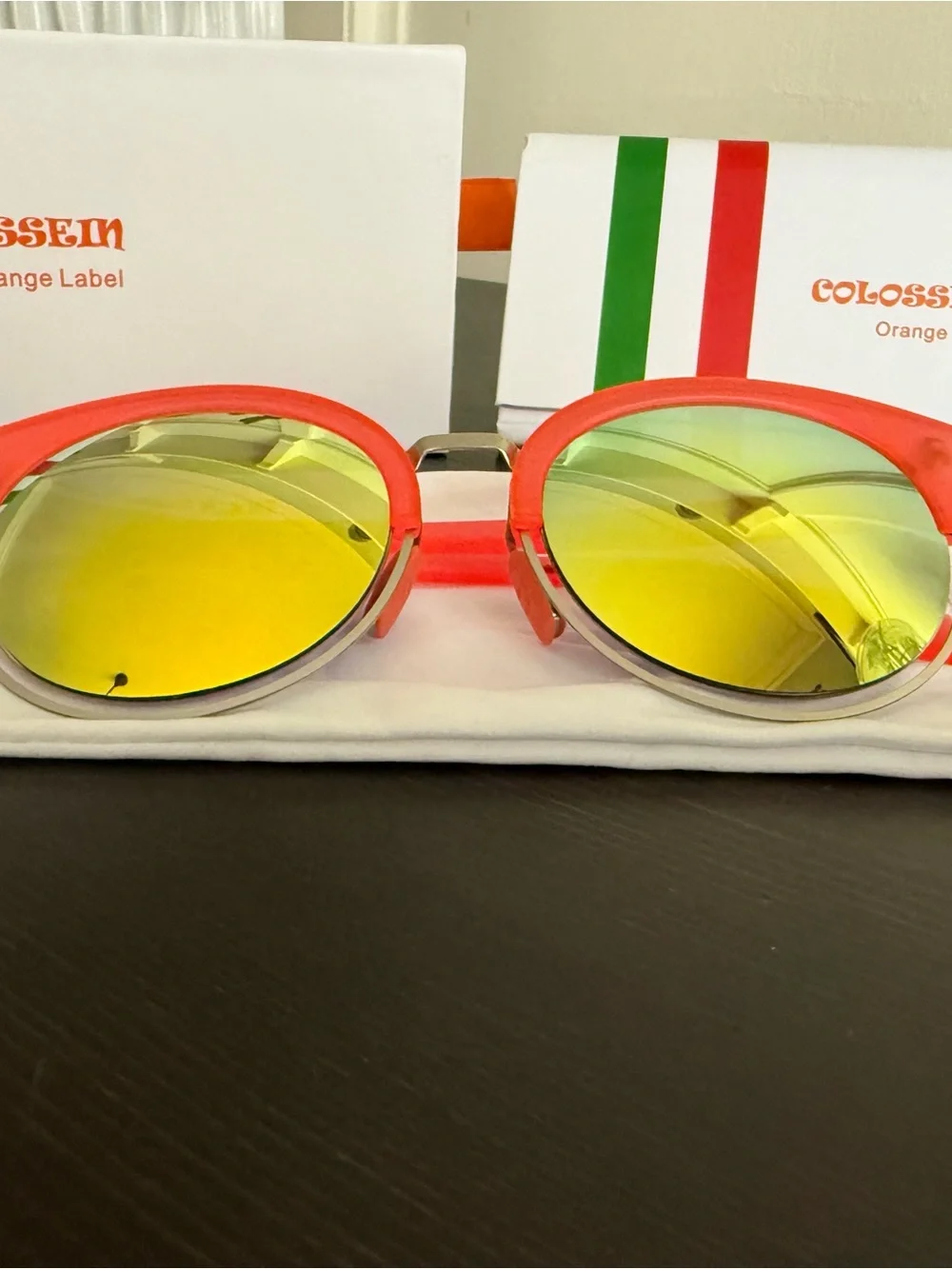Colosseum nwt sunglasses