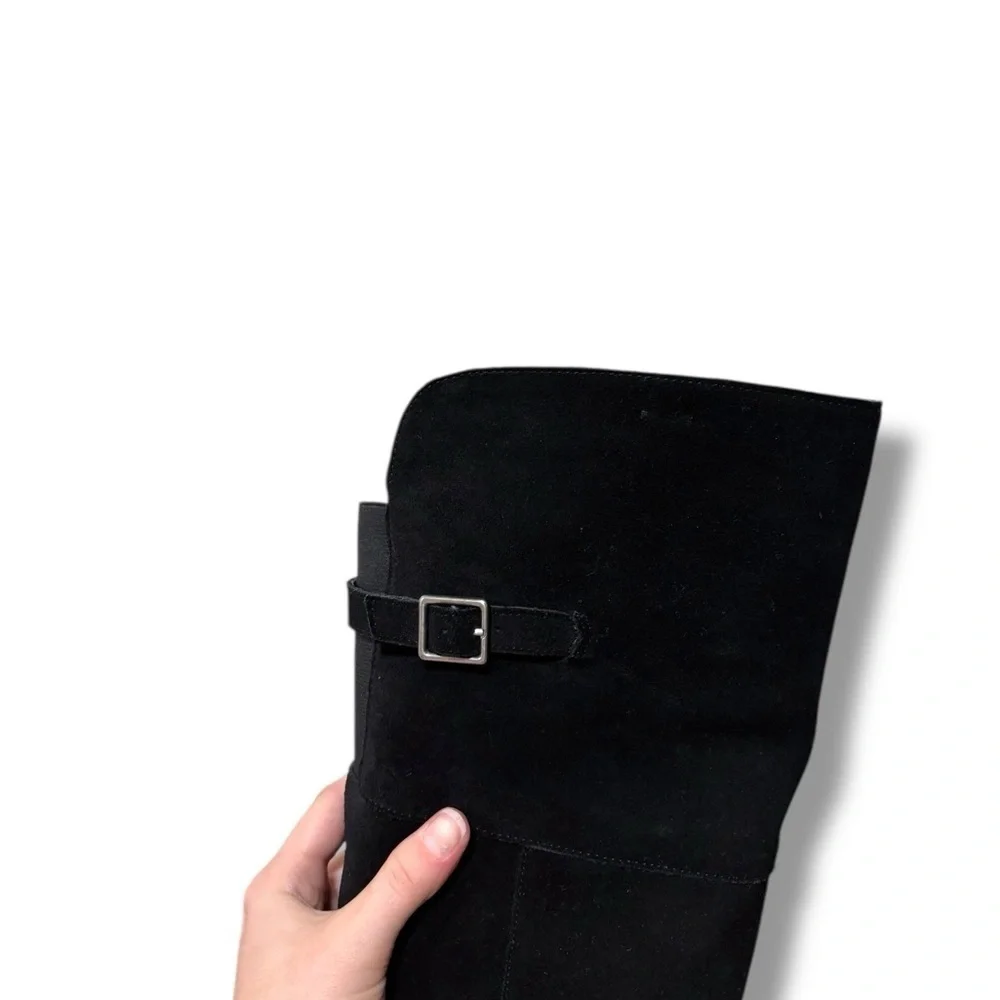 Adrienne Vittadini suede knee easy