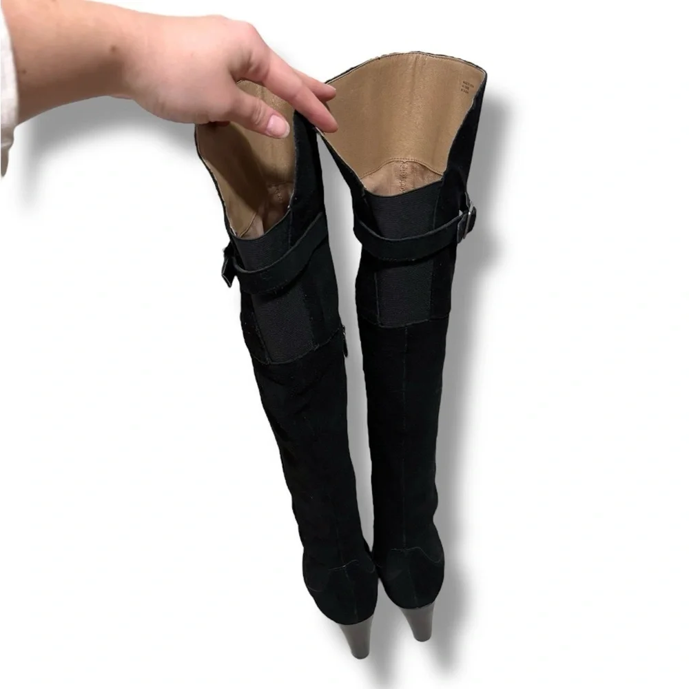 Adrienne Vittadini boots features