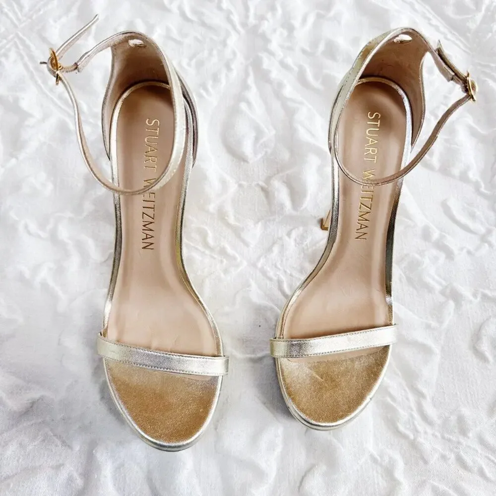 Stuart Weitzman stiletto closure