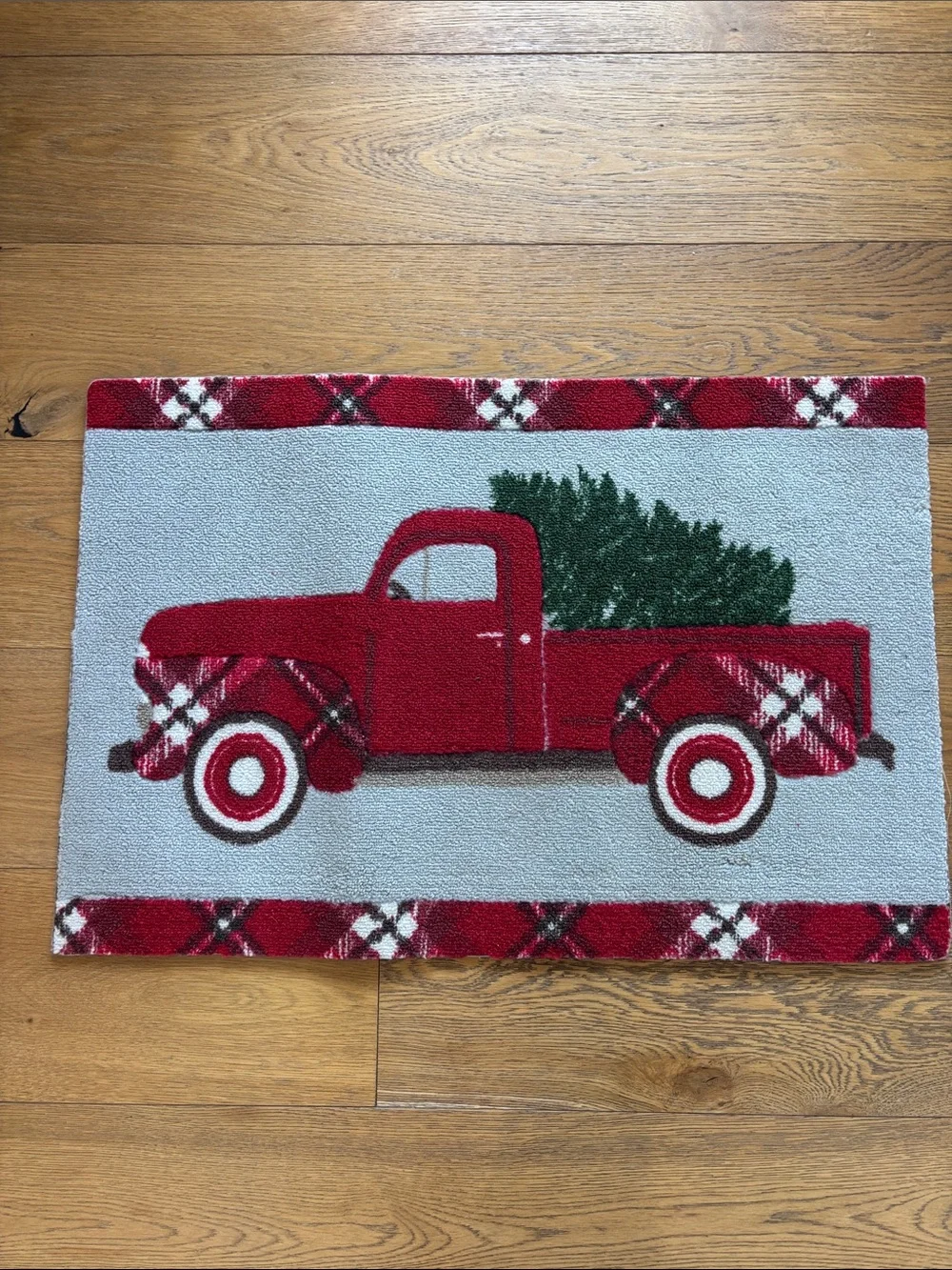 Red Holiday Truck Accent Rug with Green Tree