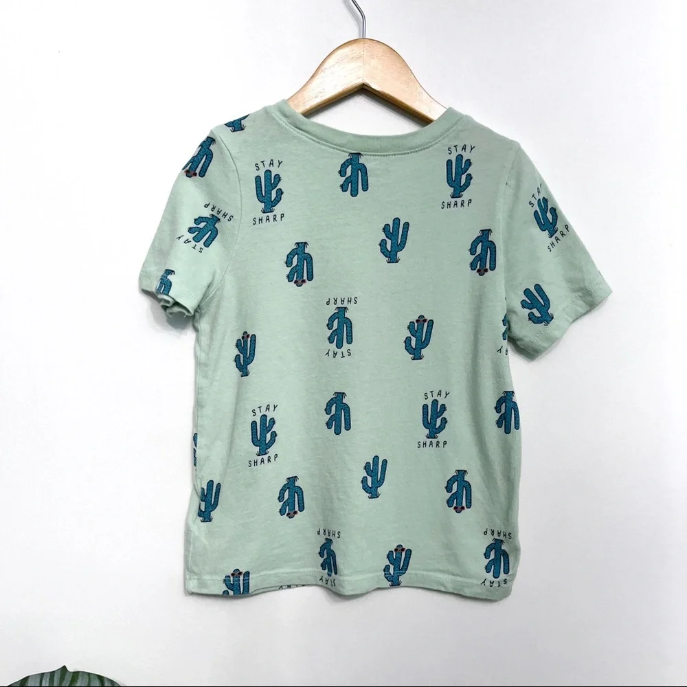 Old Navy light mint