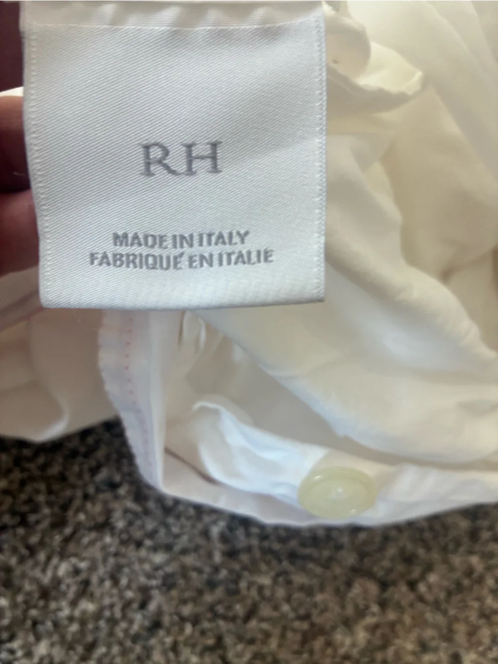 Restoration Hardware no flaws