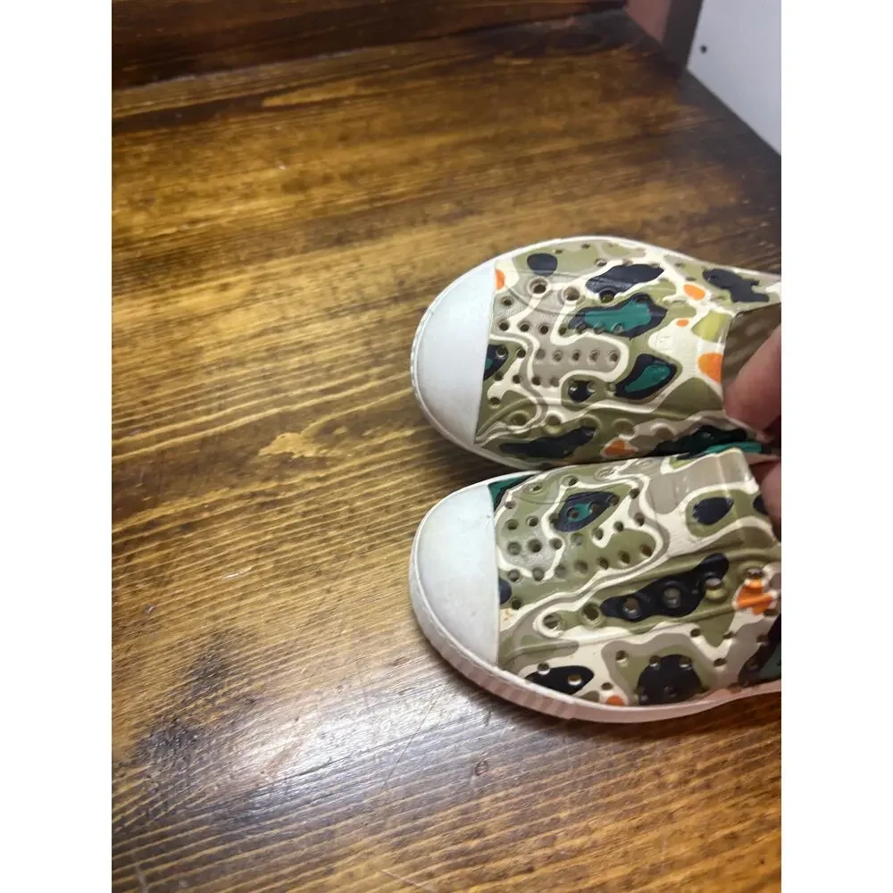 Native‎ Slip On Shoes Size C6