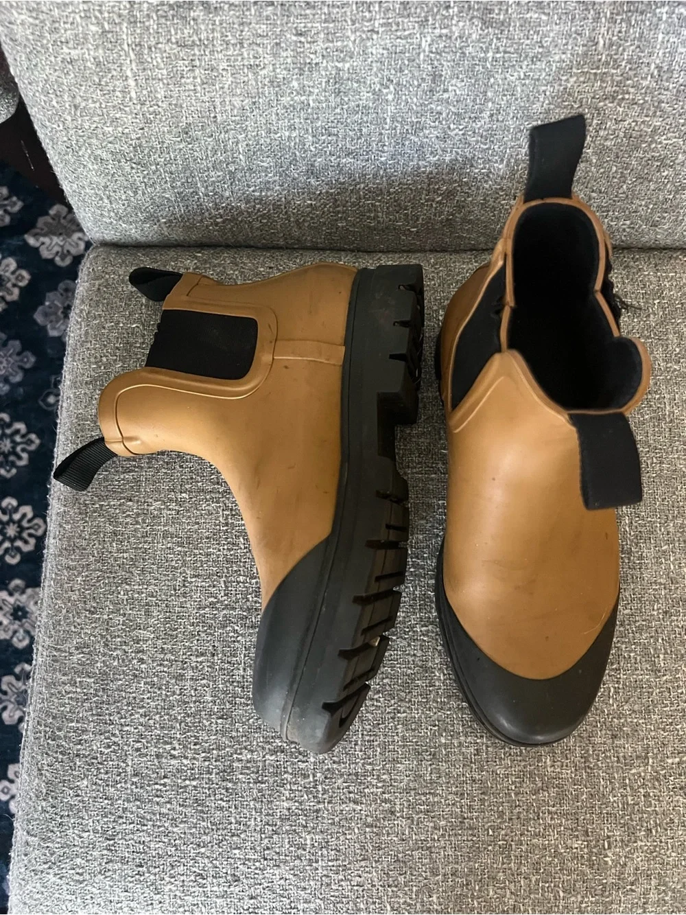 Everlane golden oak