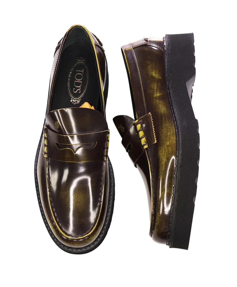 $925 TOD'S - Green Distressed Leather Lug-Sole Loafers - 11.5 US (10.5 UK)
