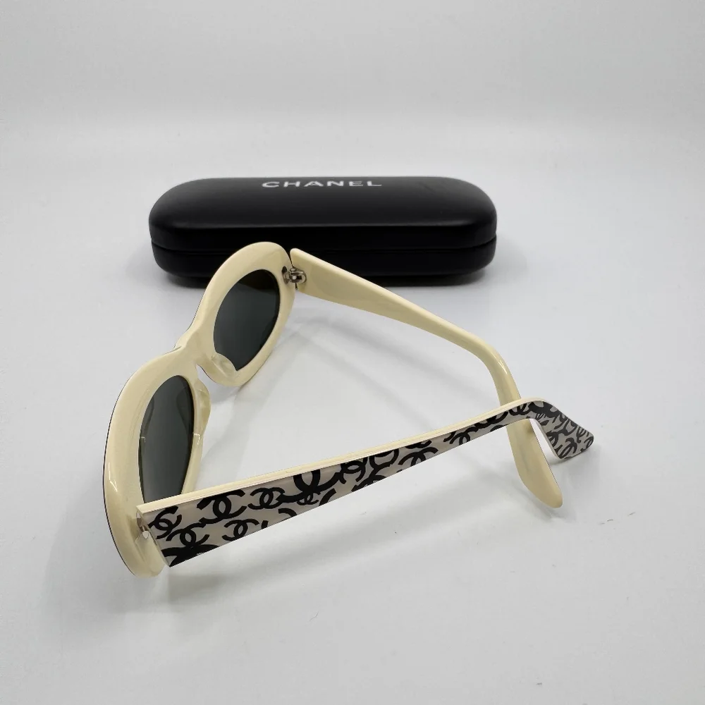 Chanel Vintage Interlocking CC Logo Sunglasses 18316 C0200