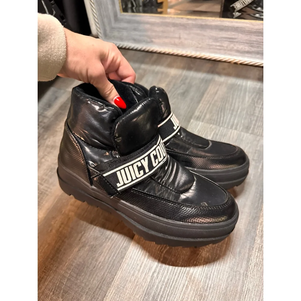 Juicy Couture Veronica‎ logo platform snow boots Size 7