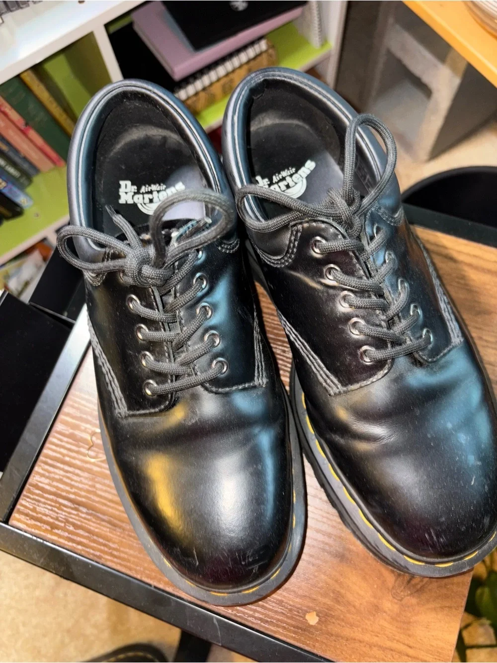 Dr. Martens punk black