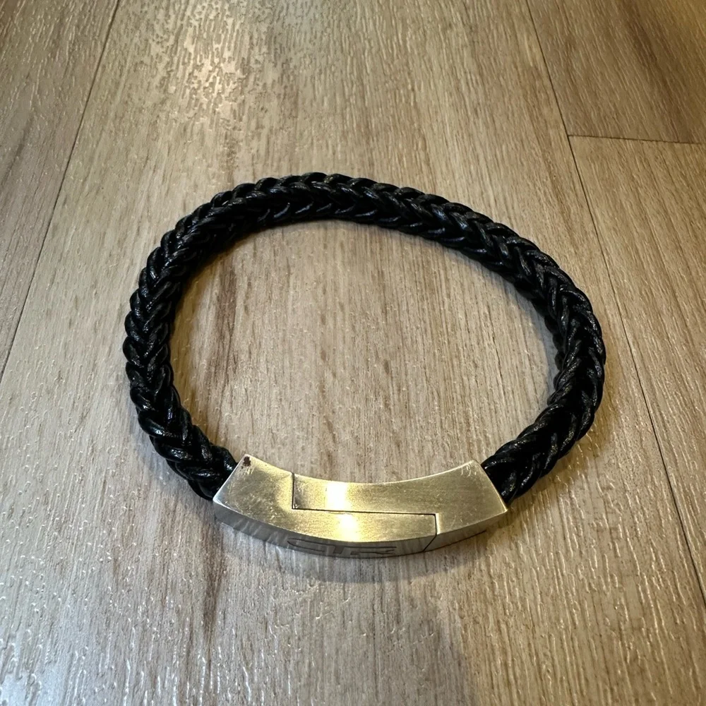 CTR closure magnetic wristband