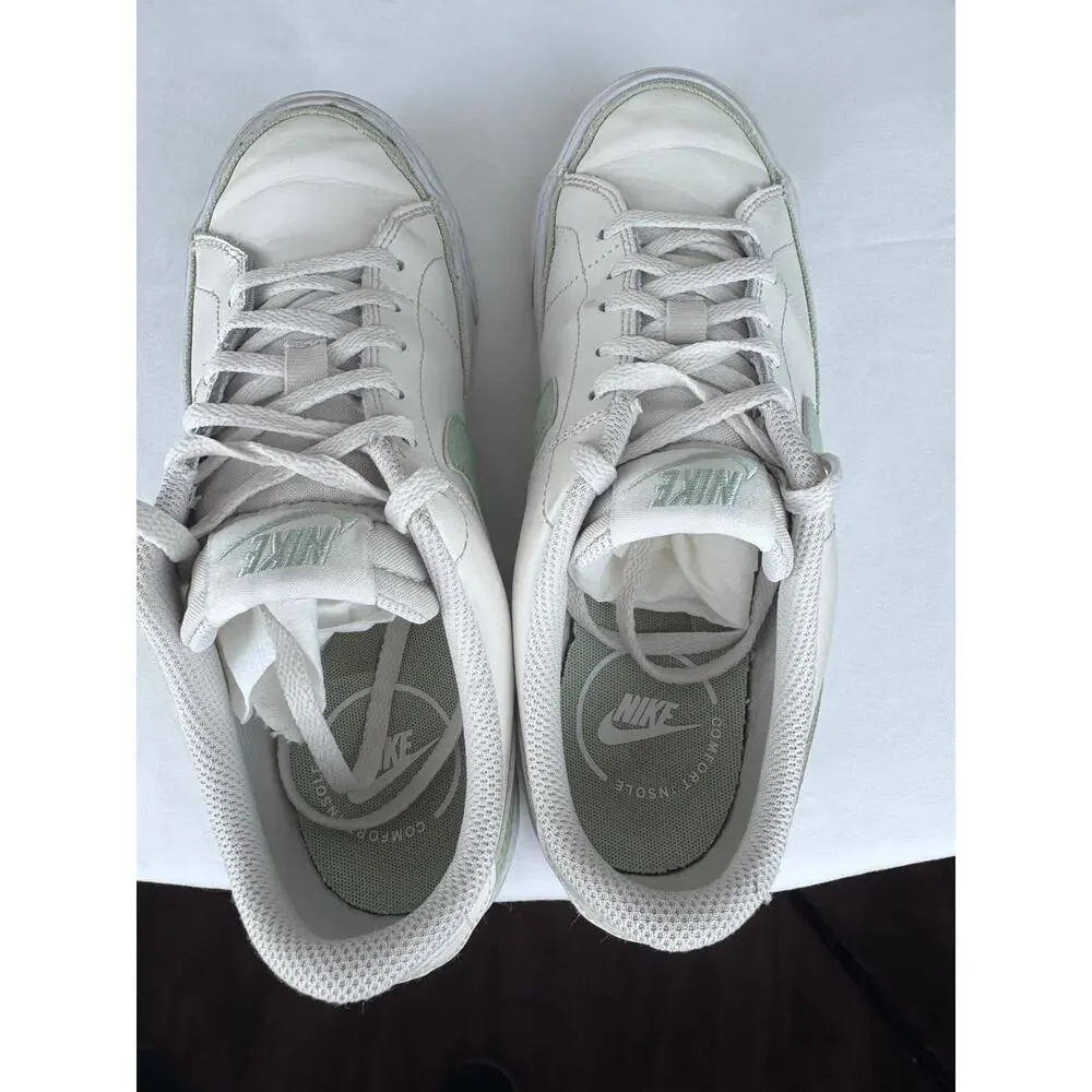 Nike court legacy
