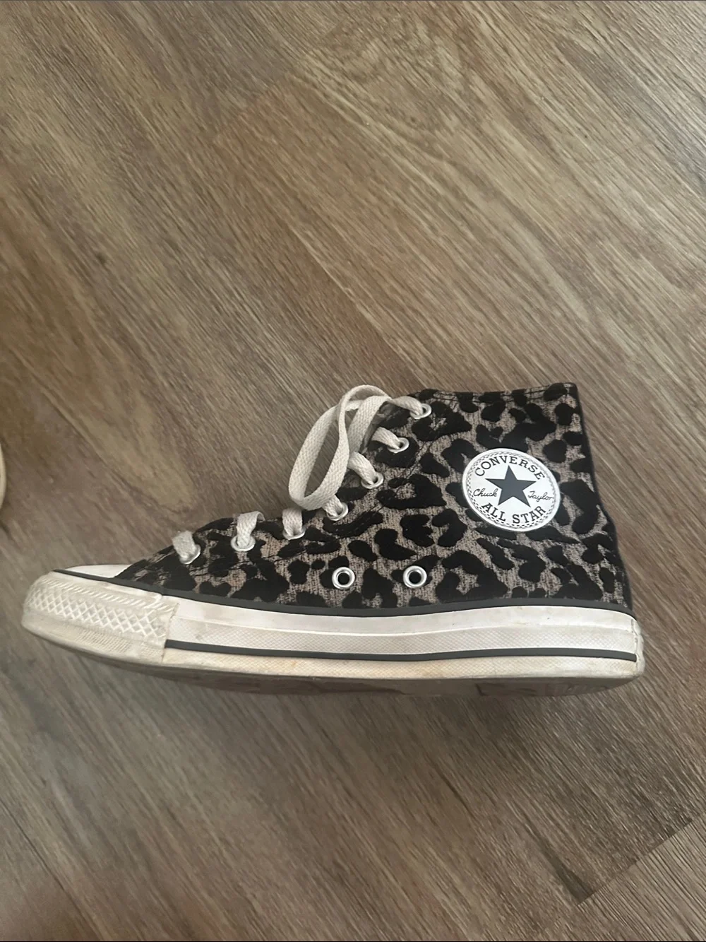 Converse High Top Sneakers Fuzzy Cheetah Leopard Print kids 4