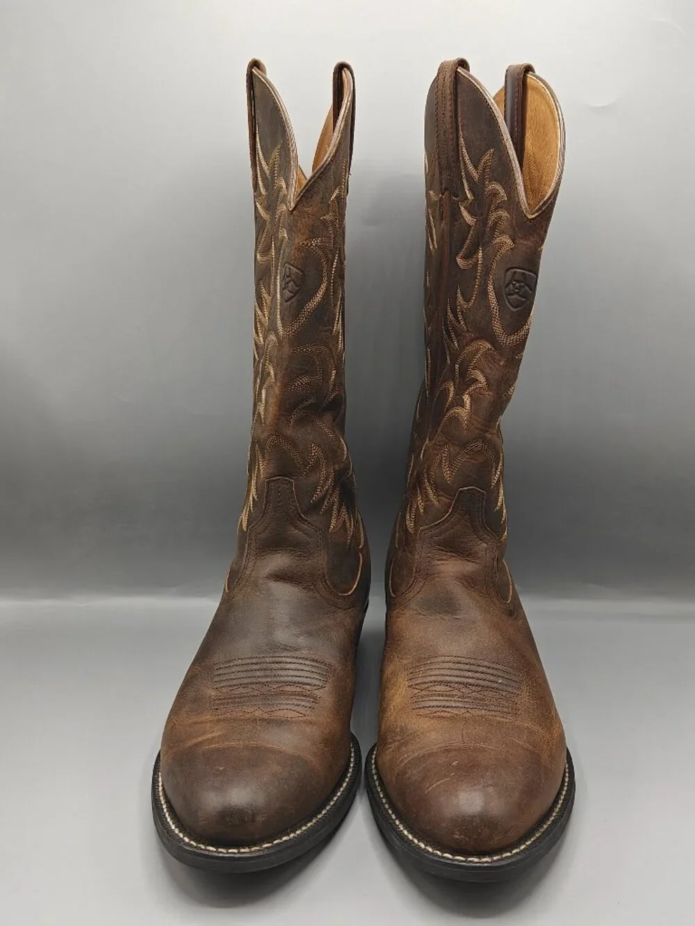 Ariat look boots cowboy