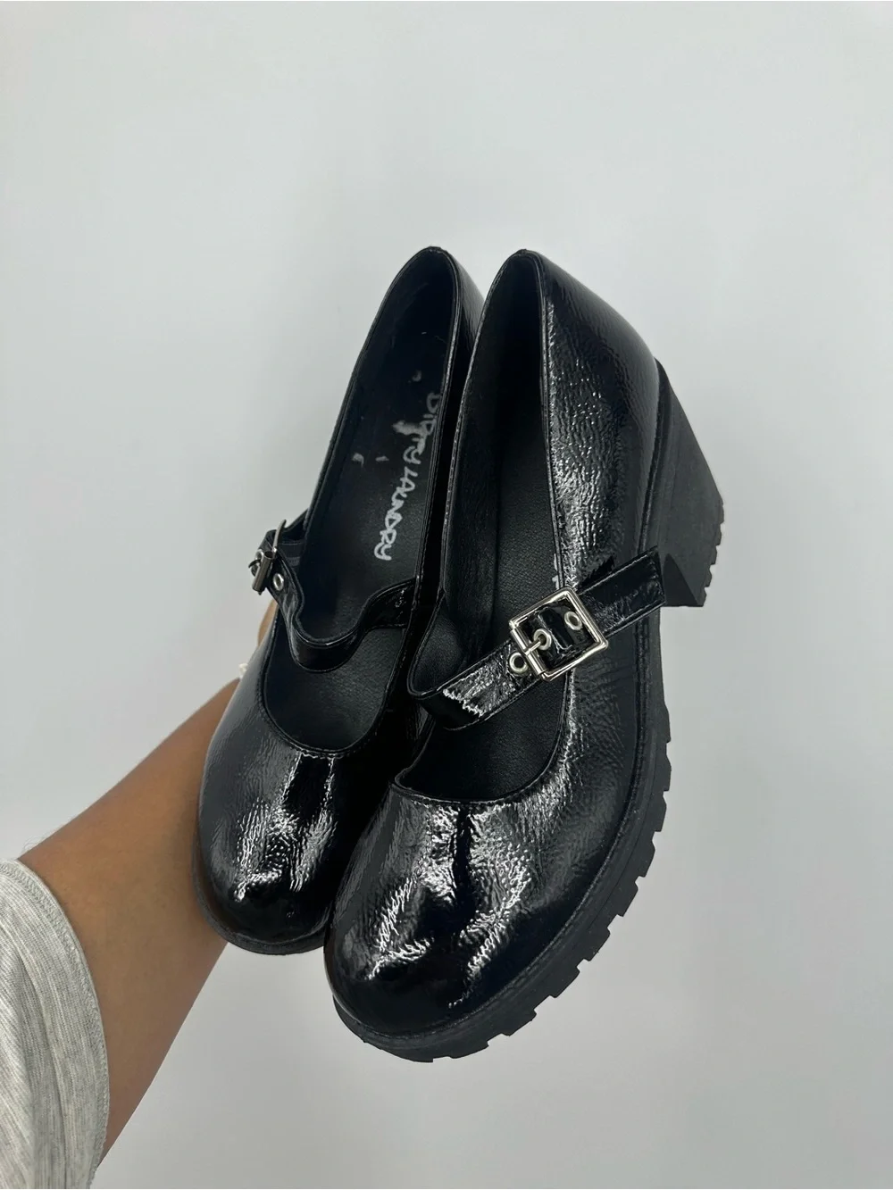 Vintage Y2K Style Dirty Laundry Chunky Heel Mary Jane Shoes Woman's Size 7.5