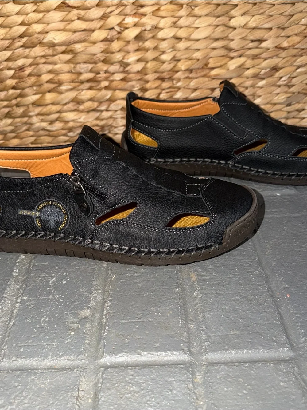N/A men’s leather