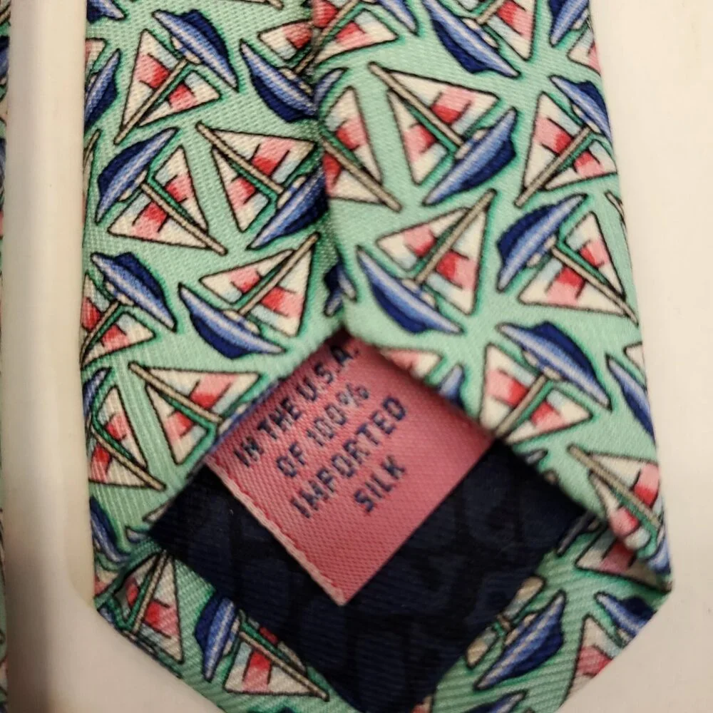 Vineyard Vines please see