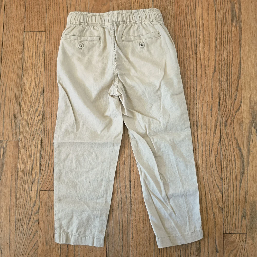 GAP Classic White Button-Down Shirt And Beige Pants Boys Size 4