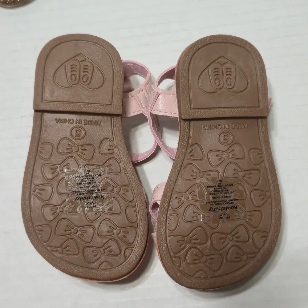 The Unbranded Brand white shoes