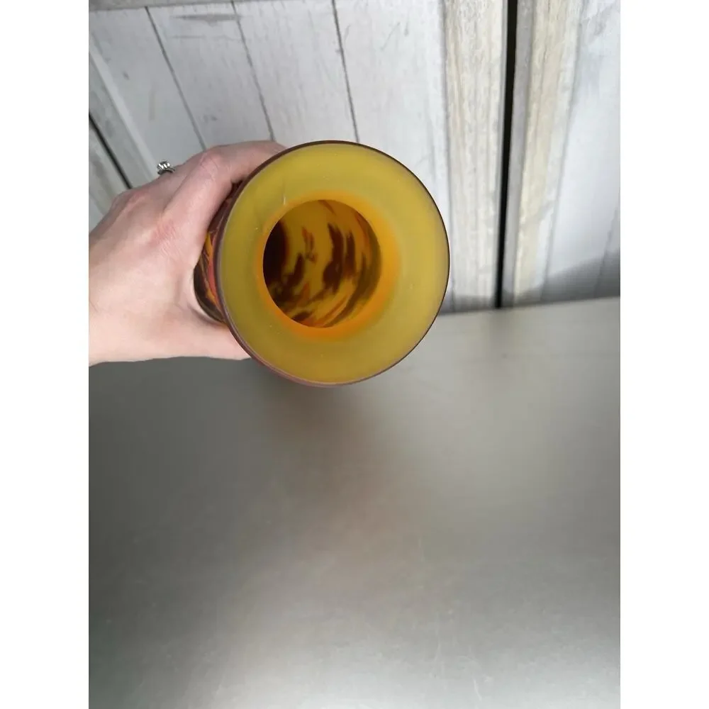 Unmarked cameo art