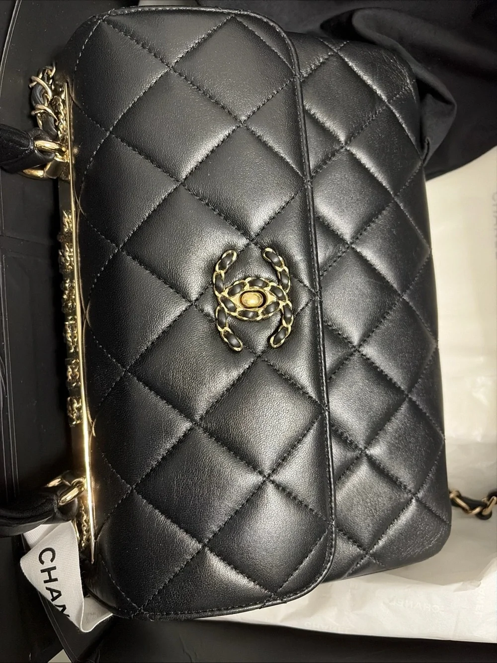 CHANEL classic quilted