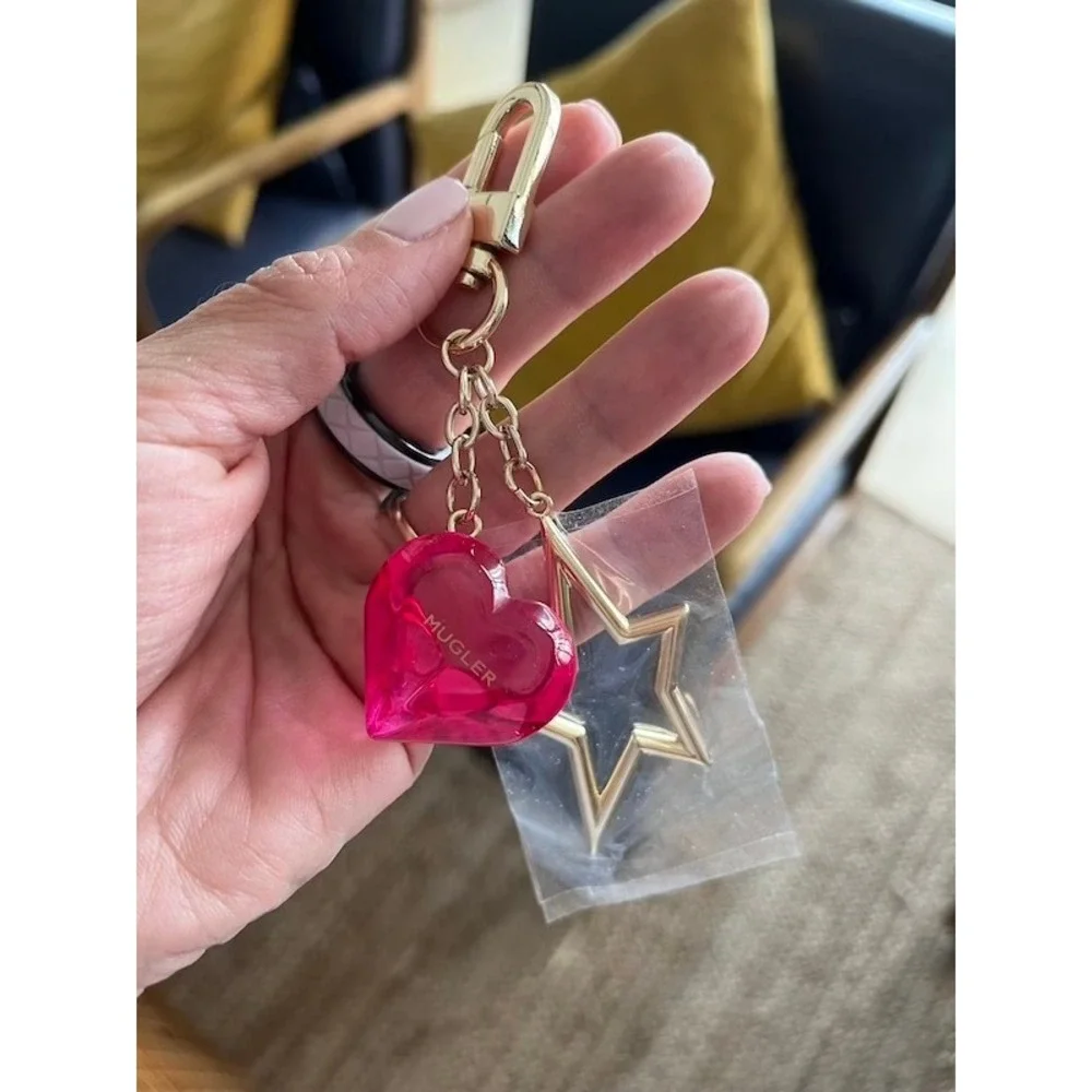Mugler pink heart