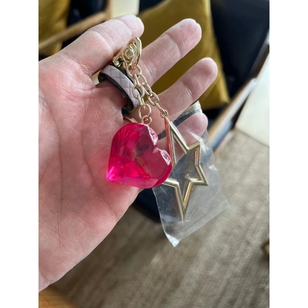 Mugler pink heart