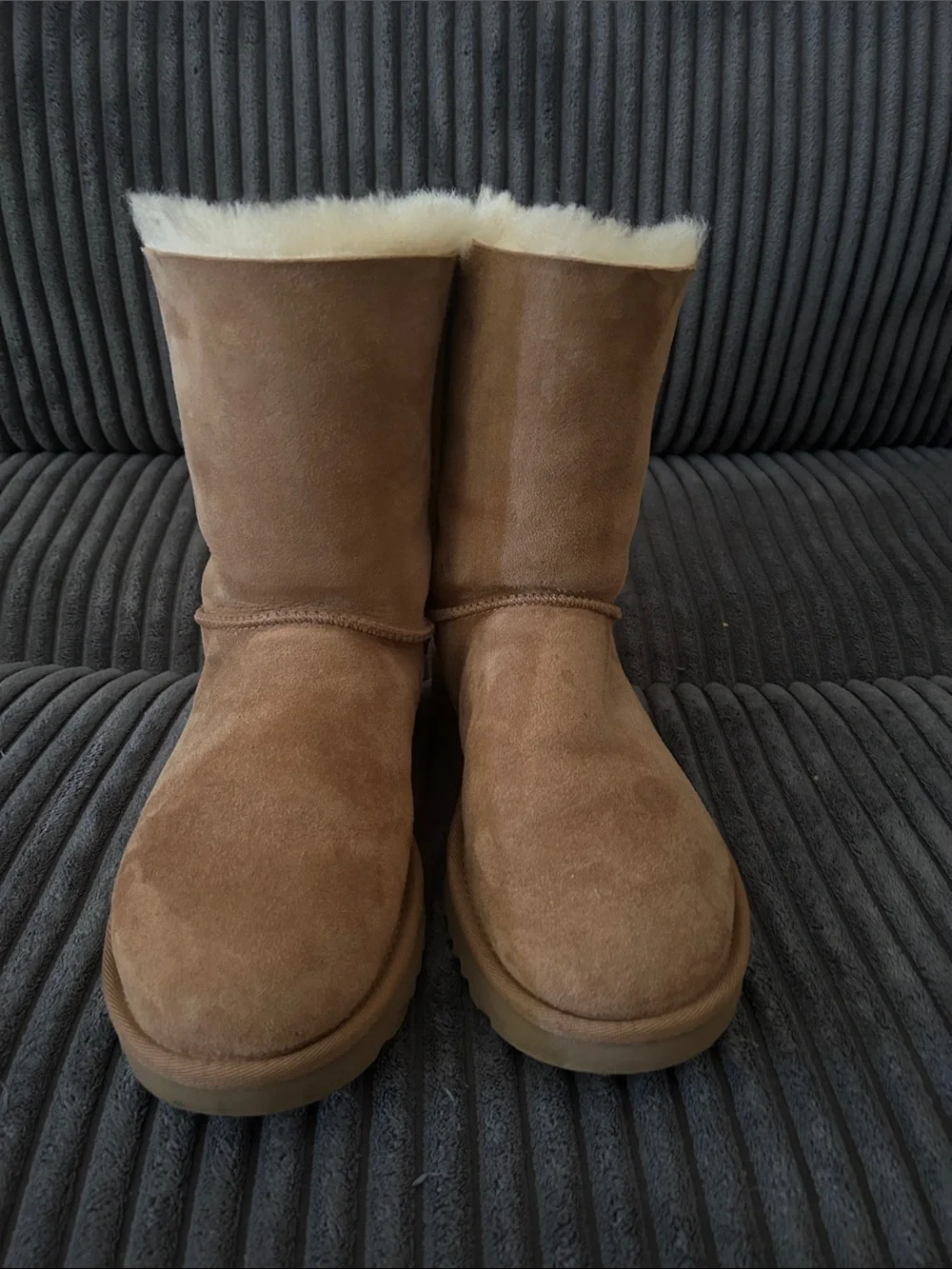 UGG Bailey Bow ll Chestnut Suede Shearling Bow-Back Boots