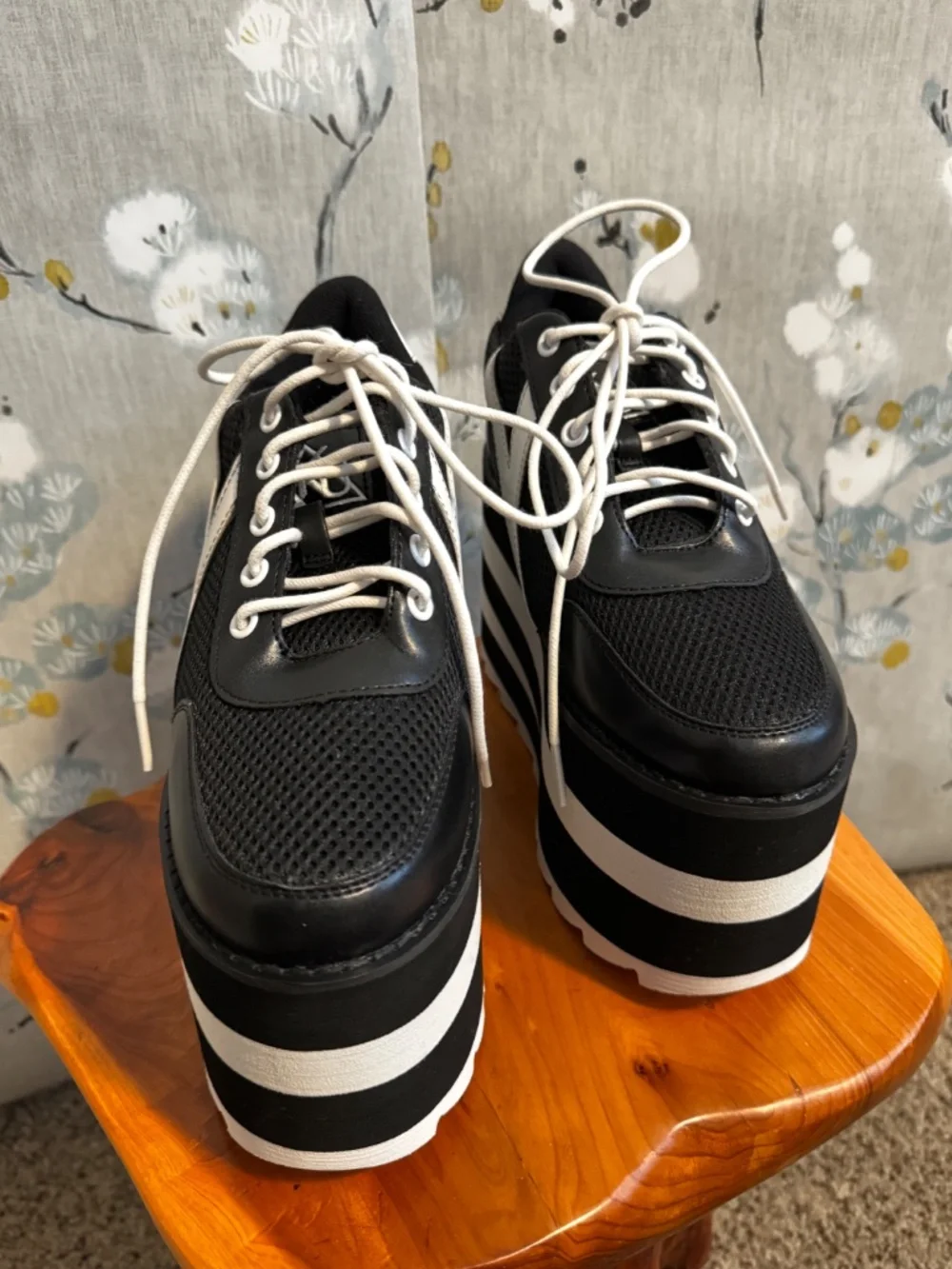 Brand New in Box YRU Karazii Flatform Sneakers