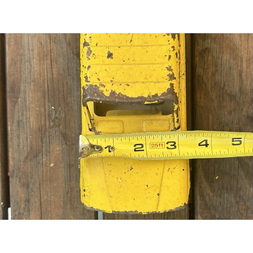 VINTAGE TONKA TOY CAR JEEP WAGONEER 1970s YELLOW PRESSED STEEL