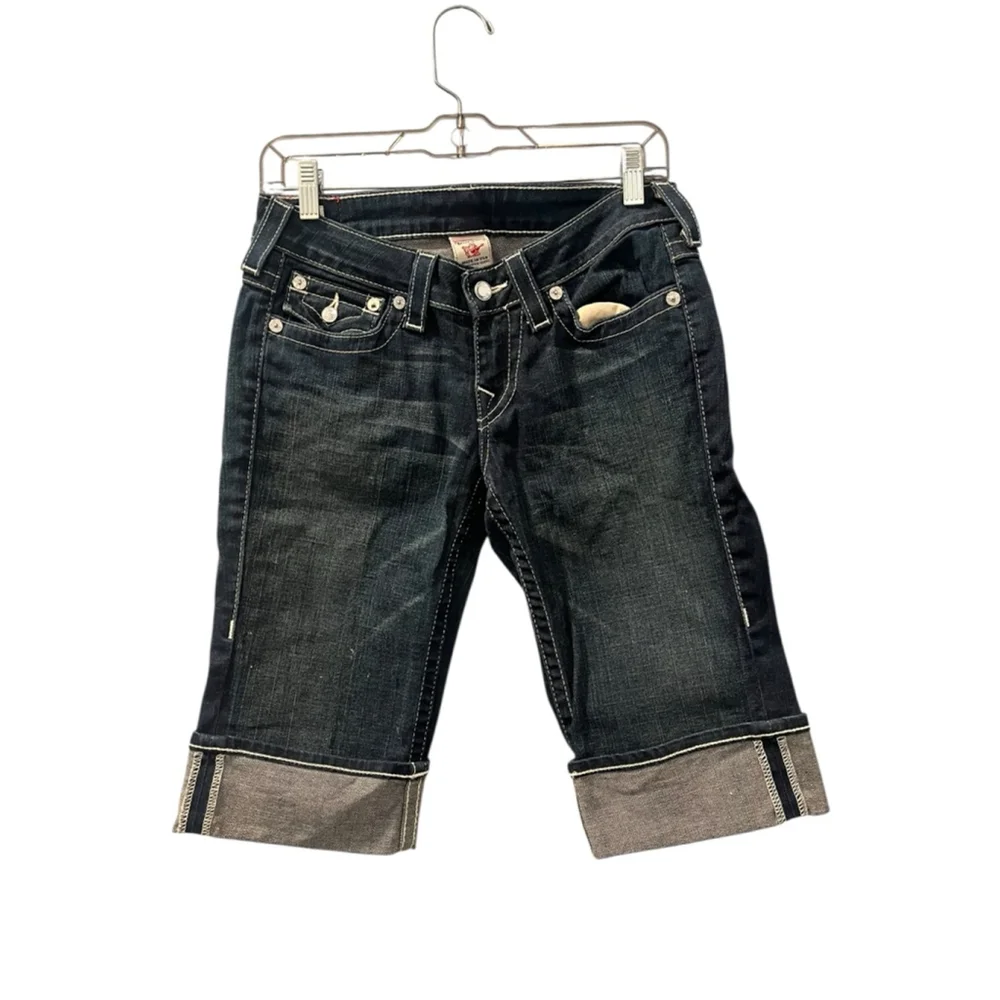 True Religion Cuffed Bermuda Denim Jean Shorts Size 27 Embroidered Studded Jewel