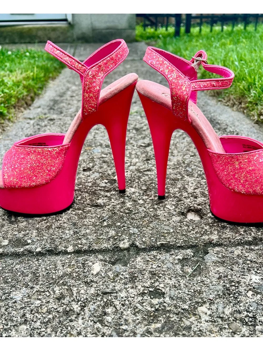 Pleaser Delight Dancer Stage Stripper Heels neon pink gold glitter 6” spike 7