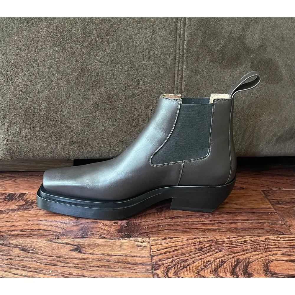 Bottega Veneta $1 800