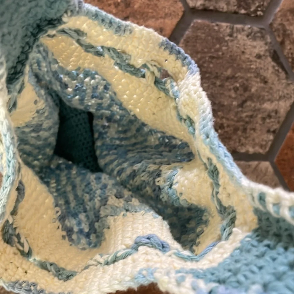 N/A nwot crocheted
