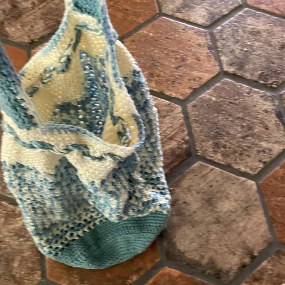 N/A nwot crocheted