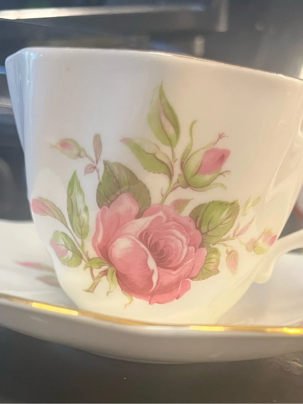 Queen Anne elegant porcelain