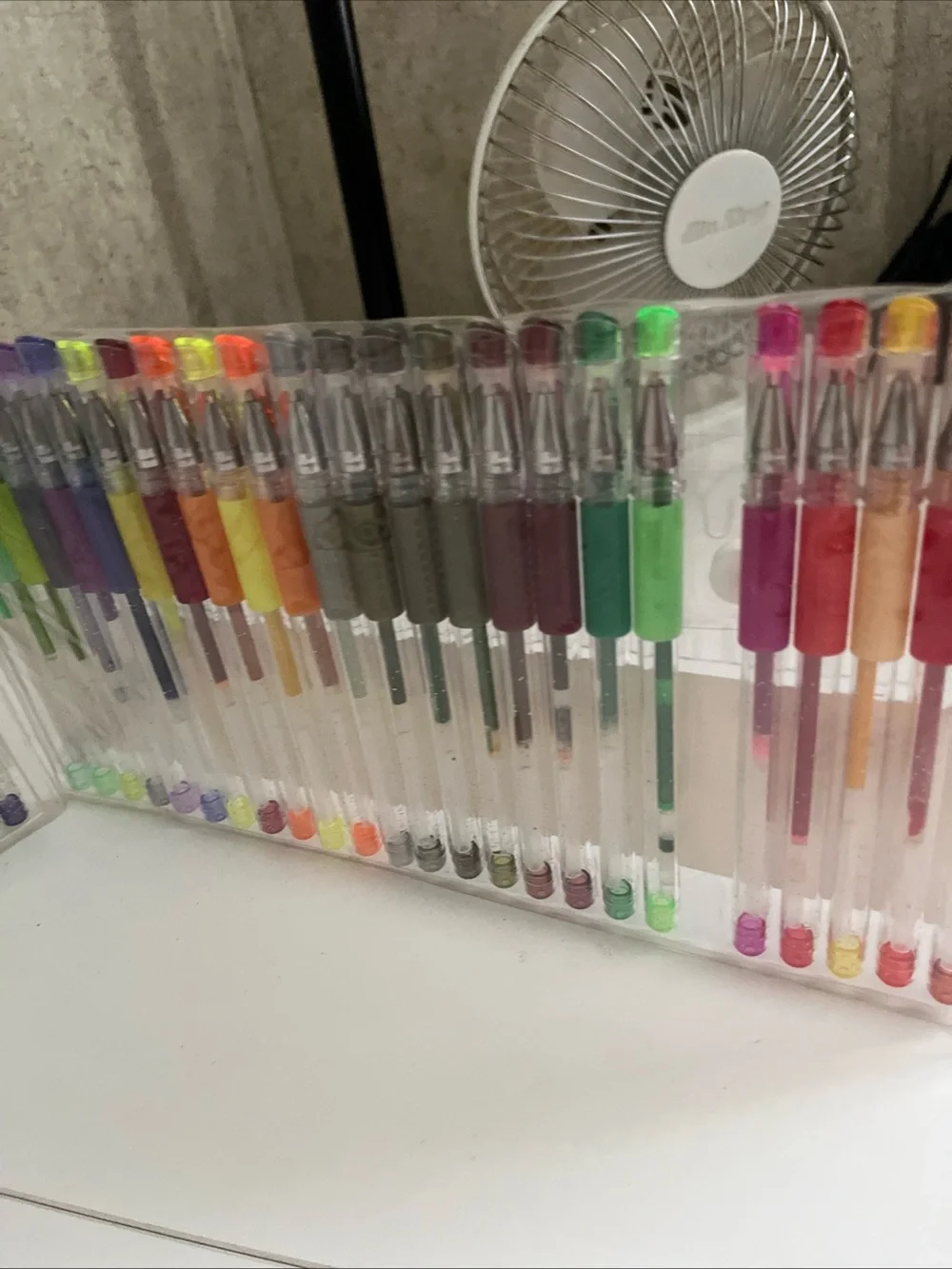 Aen bright glitter