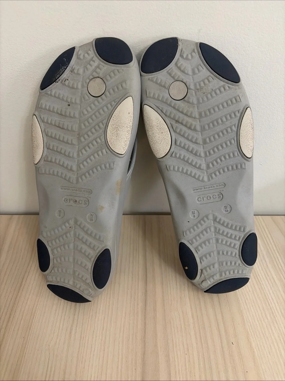 CROCS comfortable flip