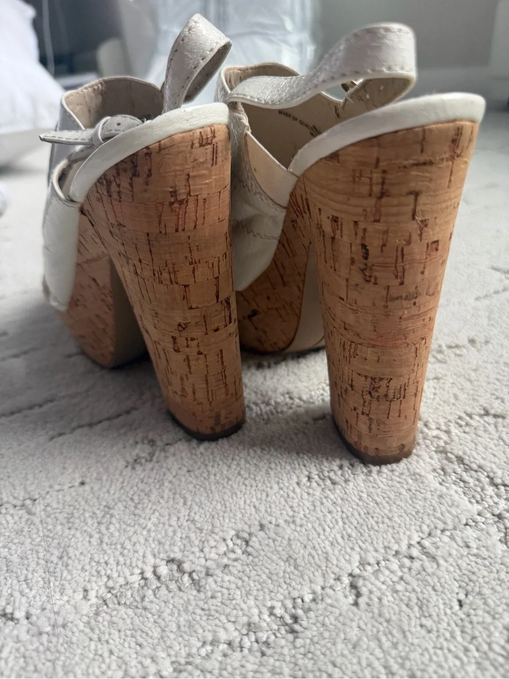 N/A nine west