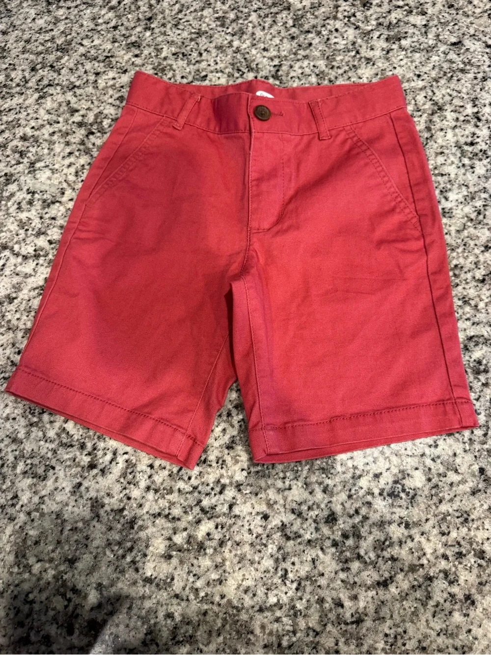 Old Navy boy’s chino shorts NWOT size 7